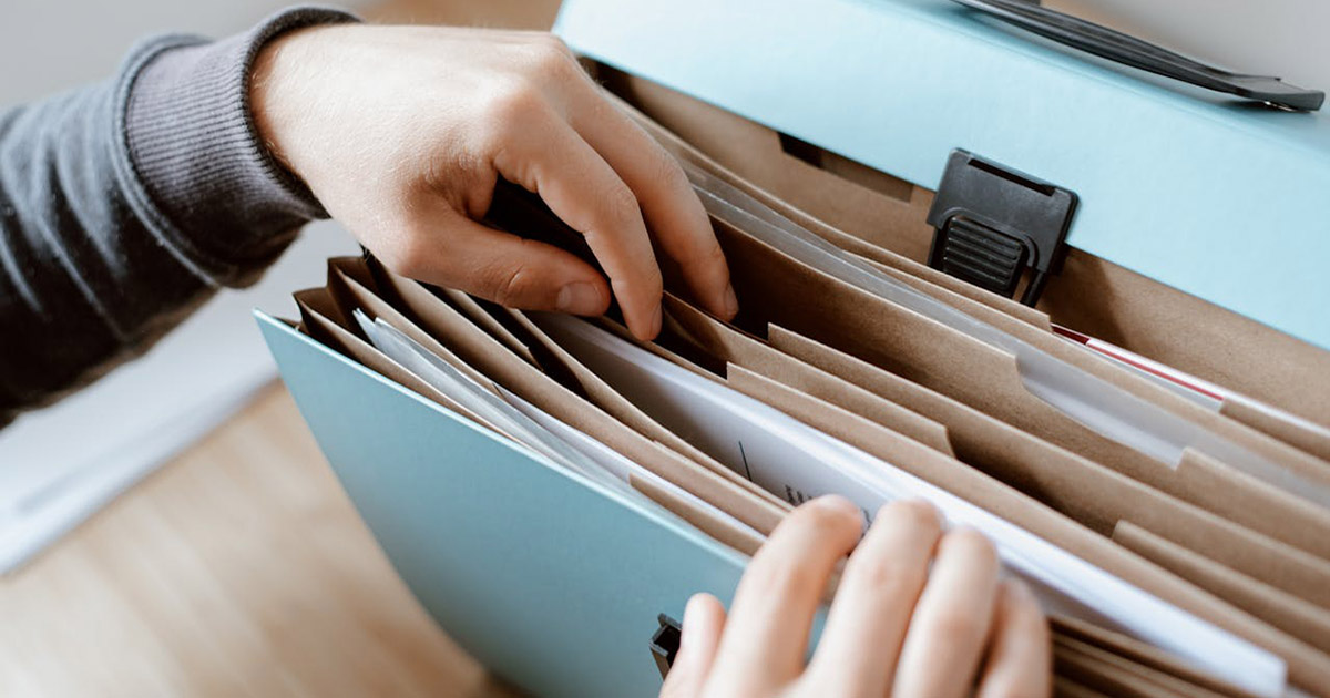 Gestão de categoria em produtos descartáveis: como organizar linha e vender por solução